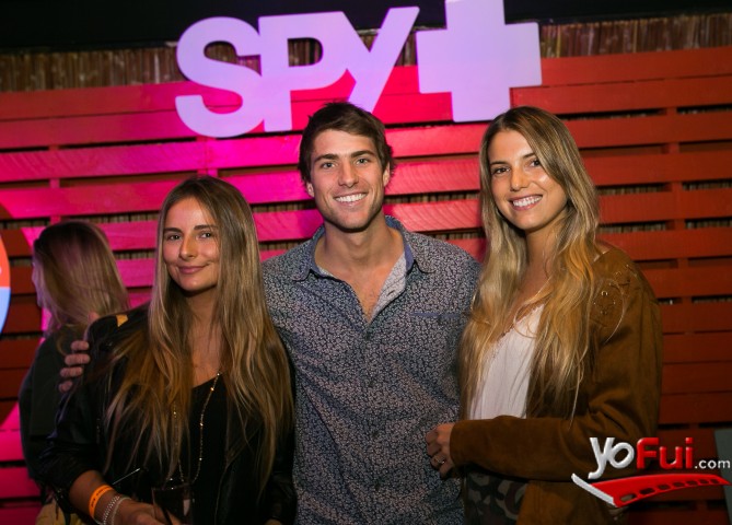 YoFui.com SPY+ presentó los nuevos anteojos que te hacen ver la vida más feliz, Restaurant Santa Pizza  (8032)