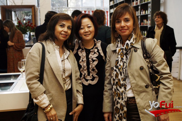 : Wanda Mostafa, Veronica Kato, Lorena Yob en Lanzamiento AMÓ de  Natura, Casa Natura (255362)